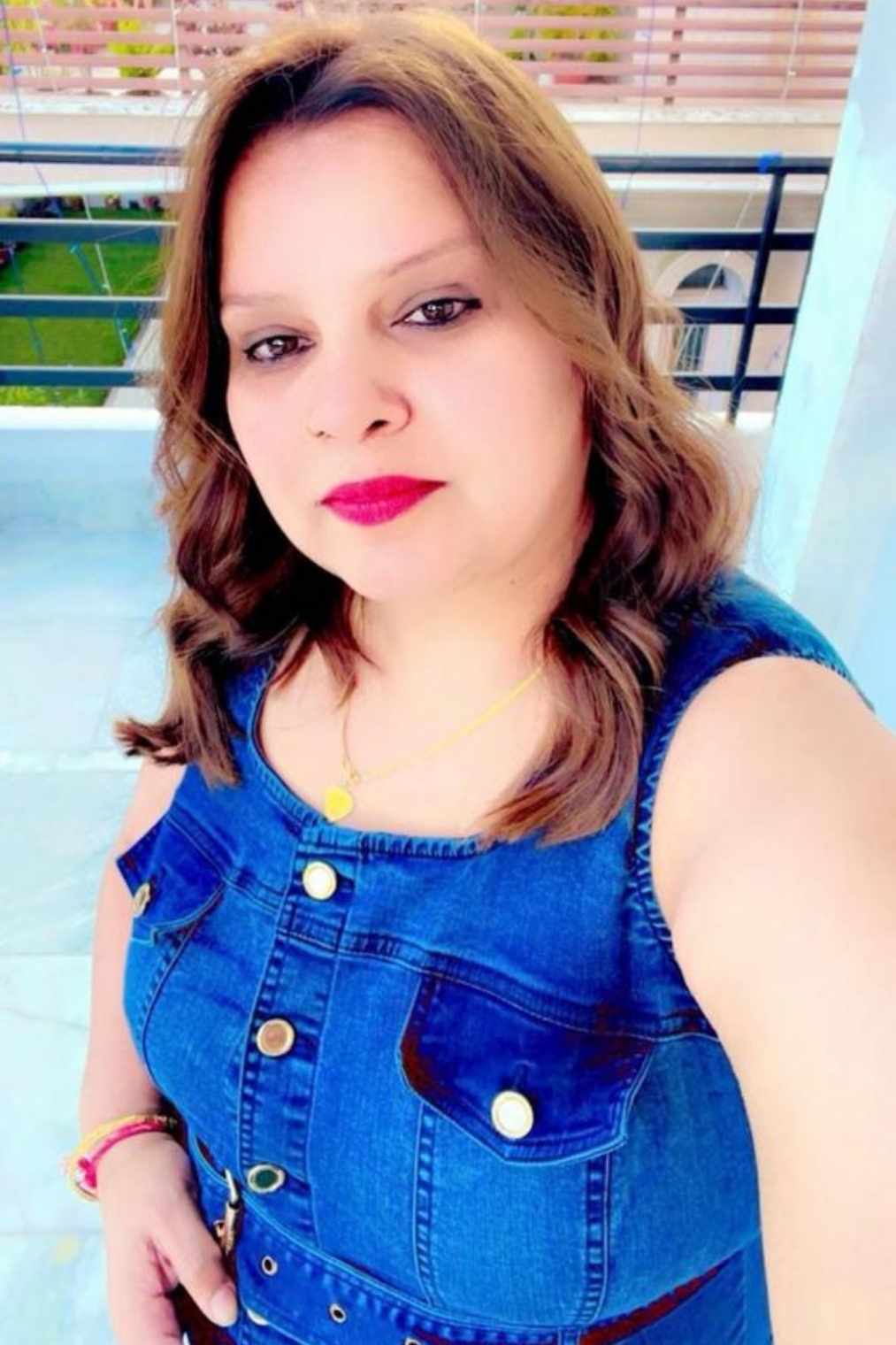 Shelly